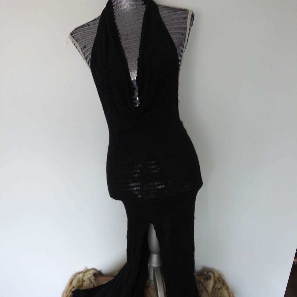 BLACK DRAPE NECK GOWN